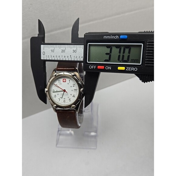 Wenger SAK Design Swiss Army Field Watch Quartz Date 100M White Dial New Battery - Picture 6 of 15